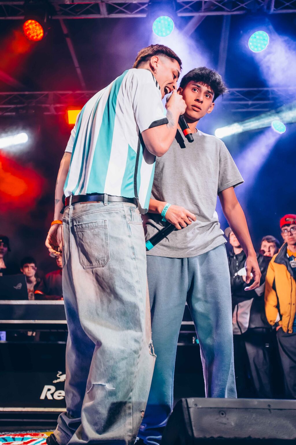 Two MCs close together during a battle — Red Bull Batalla, Final Nacional Argentina 2024, 1 June 2024. Photographed by Anita Almaraz.